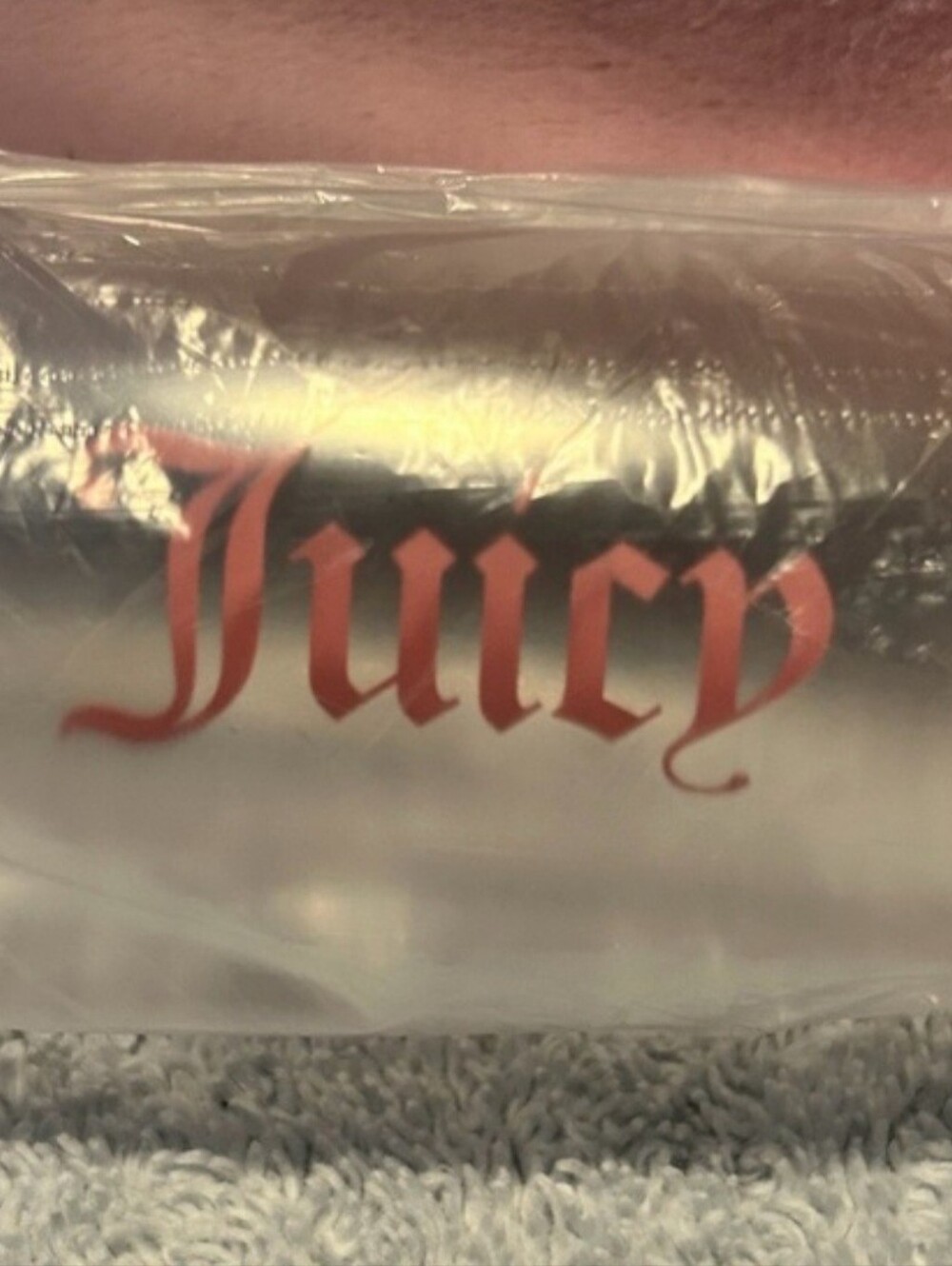 JUICY COUTURE PINK COSMETIC BAG WITH TRAVEL BOTTLE AND BLACK DUST BAG/NWT - Picture 5 of 15
